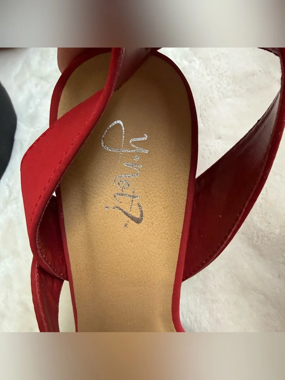 YNot Red Strappy Block Heel Sandals Square Toe Ankle Strap Size 9